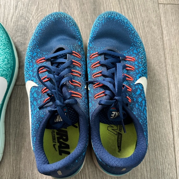 Nike Women’s Teal and Navy Running Shoes - Picture 5 of 5